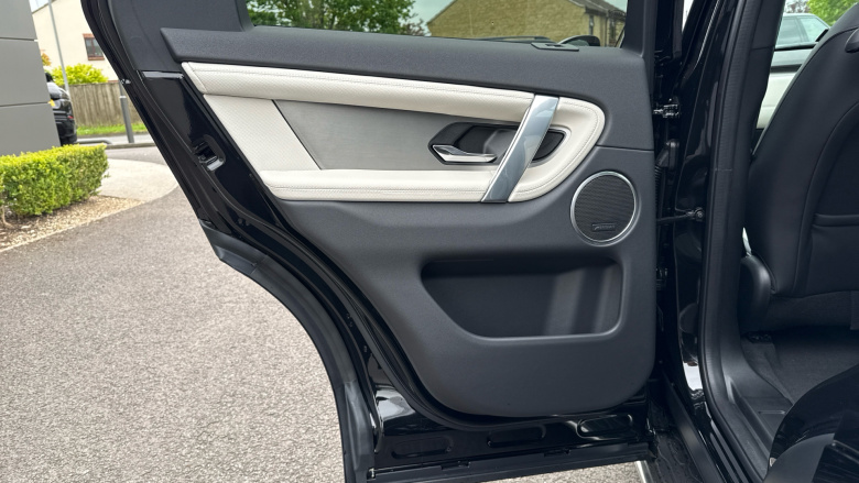 Land Rover Discovery Sport 1.5 P270e Landmark 5dr Auto [5 Seat] [NI] Station Wagon